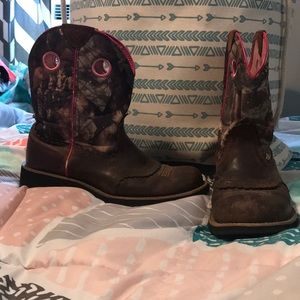 Ariat camo boots
